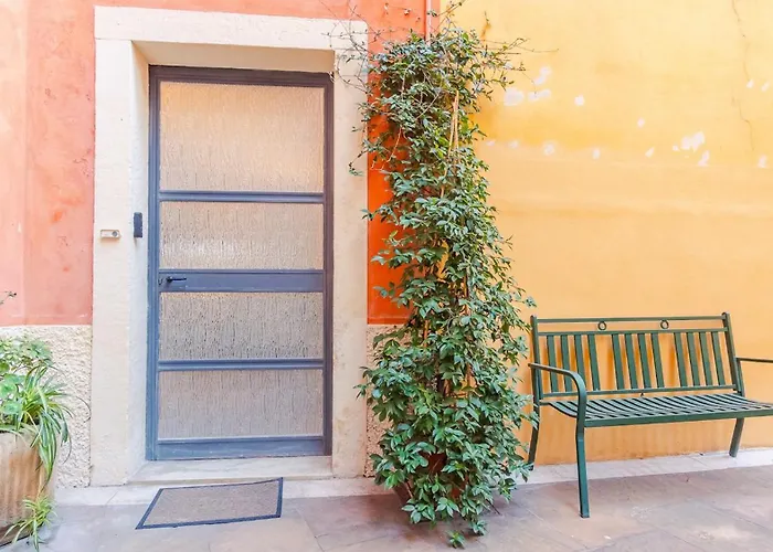 Domus Le Mura - Italian Homing