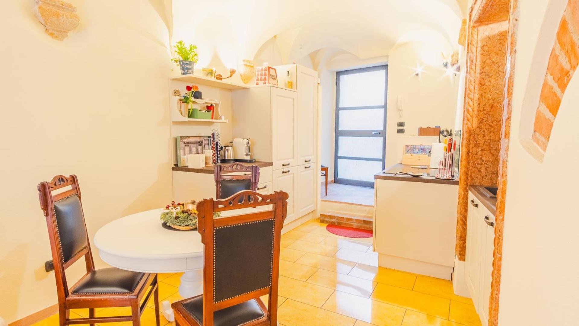 Domus Le Mura - Italian Homing Apartment