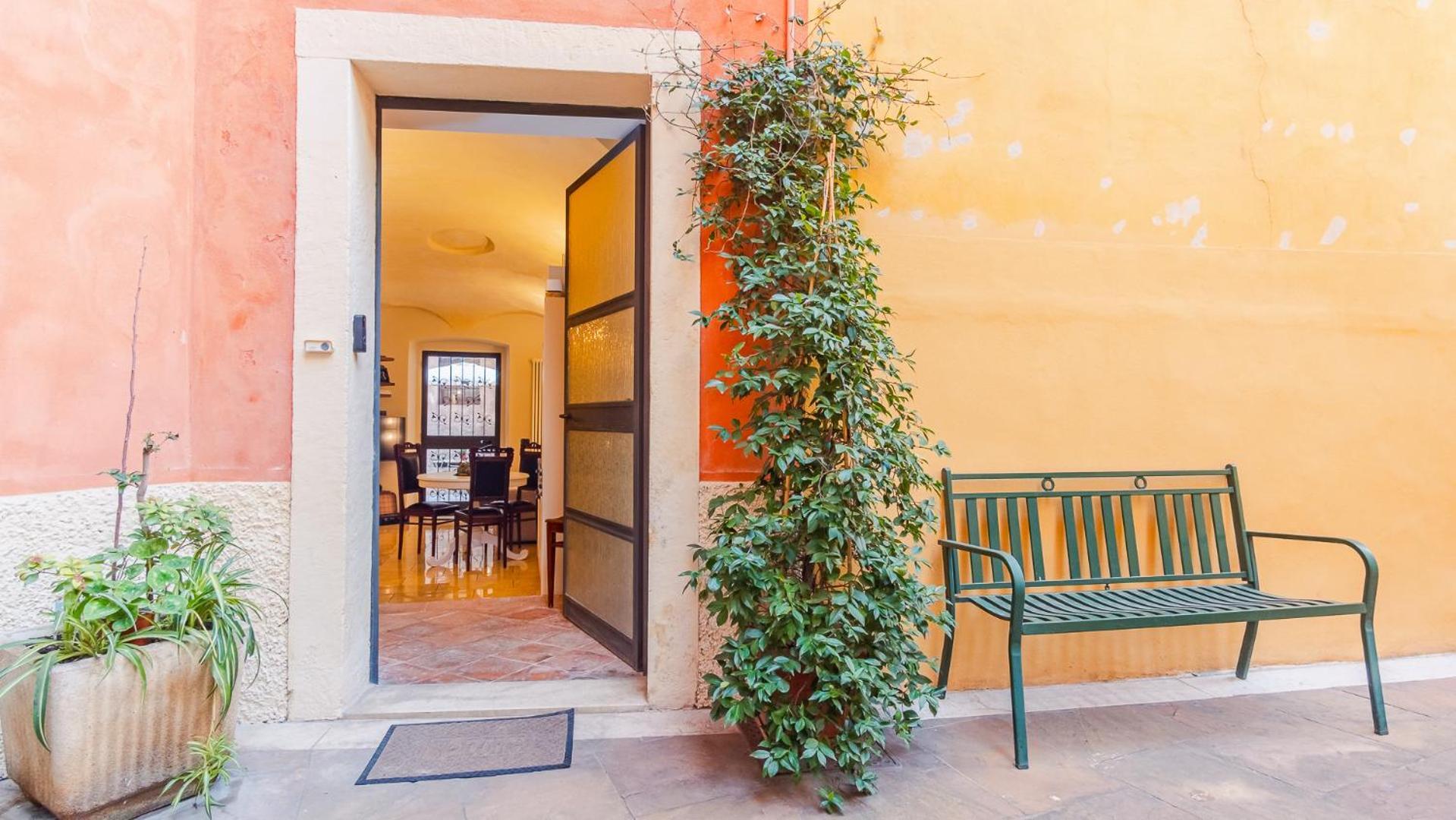 Domus Le Mura - Italian Homing Apartment